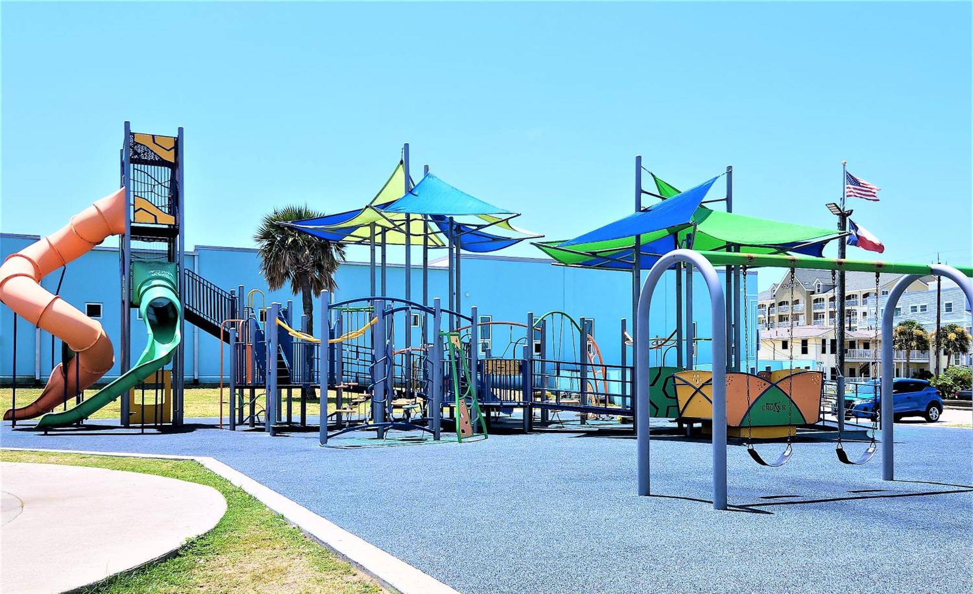 Casaazul-2605B-Pleasure Pier & Beach A Block Away- 3Bed 2Bath 7 Beds- 7 Minutes To Cruise Terminal Galveston Luaran gambar