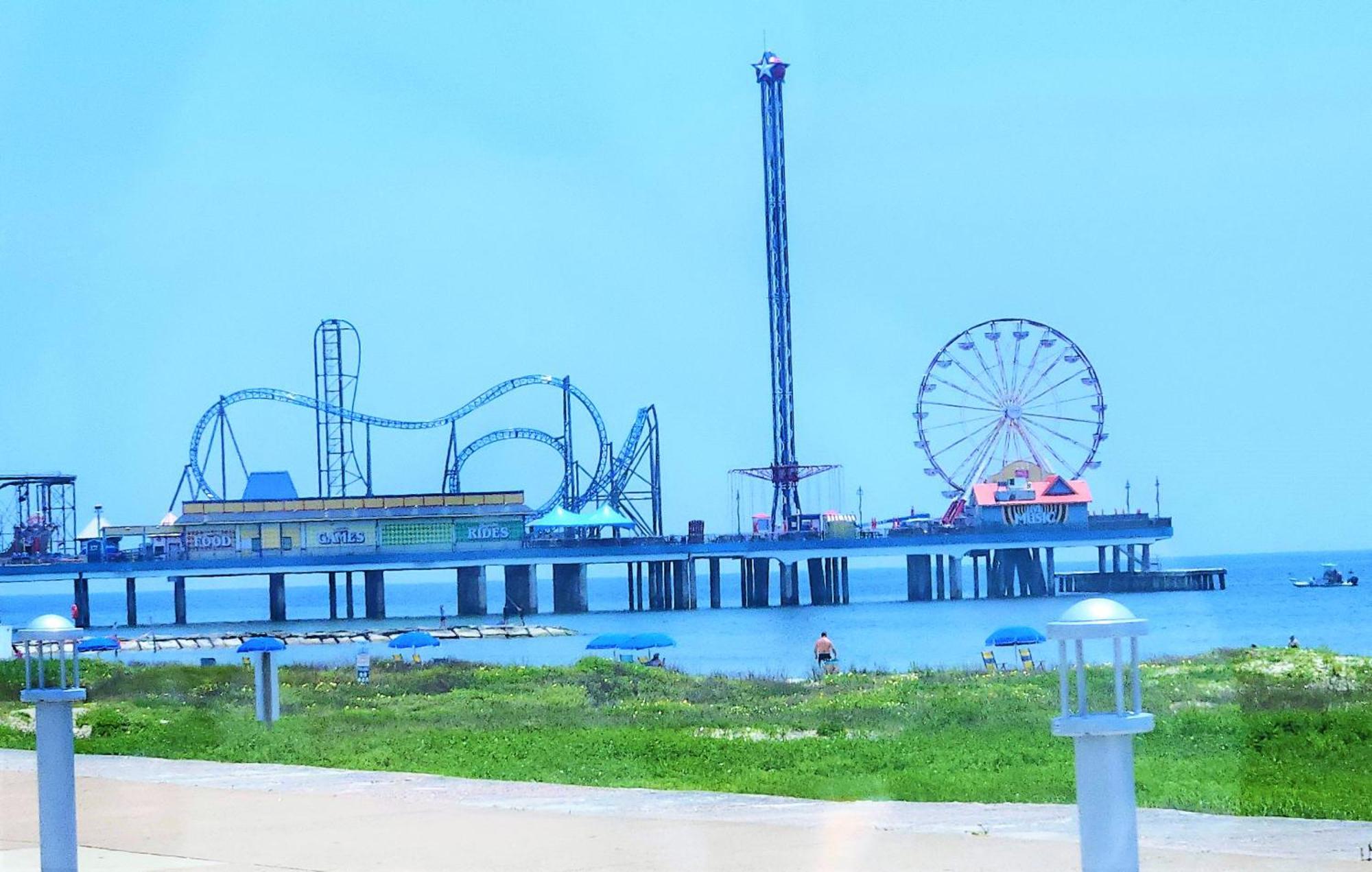 Casaazul-2605B-Pleasure Pier & Beach A Block Away- 3Bed 2Bath 7 Beds- 7 Minutes To Cruise Terminal Galveston Luaran gambar